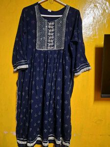 Elegant Navy Blue Embroidered Kurta
