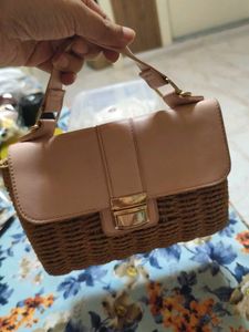 Mauritius Bamboo Handbag With Sling
