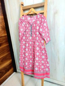 Pink &amp; White Printed Branded kurti size-34