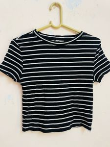 Black-White Stripes Crop Top