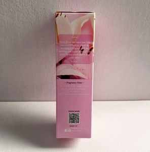 Aqualogica Dewy Floral Kiss Mist