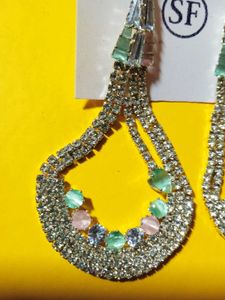 Very Best Earring And Light Weight