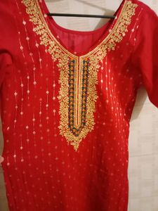 Red &amp; Gold Embellished Kurti