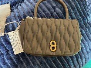 CHARLES &amp; KEITH Iva Boxy Top Handle Bag