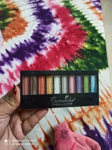 Beautiful &amp; Glamorous Glitter Eye Shadow Palette