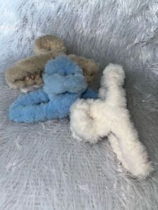 Fur Trendy Hair clutch