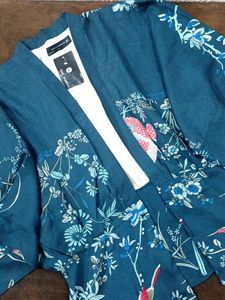 ZAPA WOMEN LUXURY SHRUG 😶‍🌫