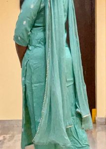 Beautiful And Comfortable Suit Set