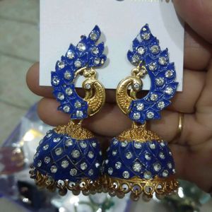 Combo Of 4 Beautiful Top, Jewellery Set,2 Jhumka