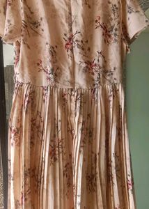 Floral Print Pleated Midi Dress