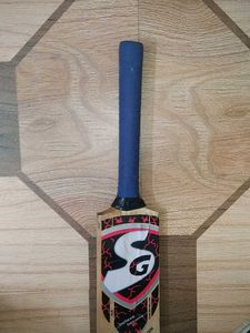 SG Cricket Bat
