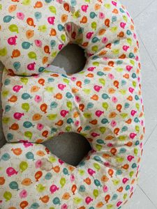 Twin Feeding Pillow