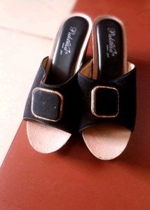Black Pakeera Platform Slide Sandals