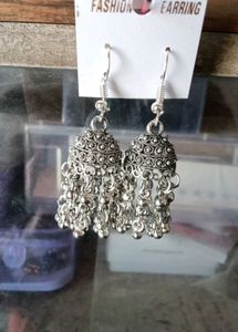 2 combo Long Earrings