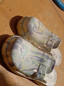 Stylish Patterned Clogs