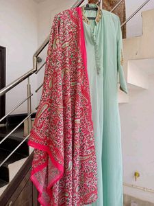 Beutiful Girls 1pc Gown With Dupatta
