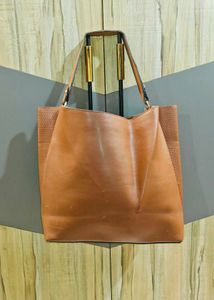 Guess Brown Tote Bag – Stylish Leather Handbag