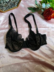 Lace Detail Black Bra