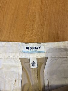 Old Navy Beige Shorts. Good Condition