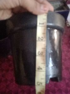 5 Plastic Pots- 3 Small 2 Very Smal