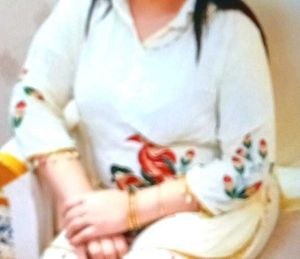 Embroidered White Salwar Kameez