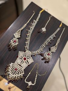 Stunning Bridal Jewelry Set