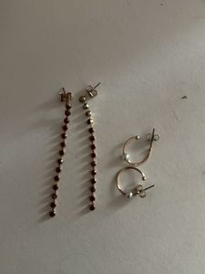 Gold Tone Earring Set