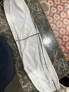 Nike Lower