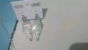 Stone necklace set