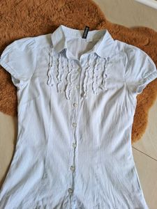H&amp;M Striped Fitted Collar Shirt