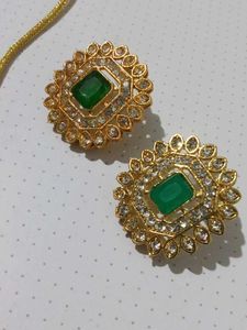 Necklace &amp; Earring Set