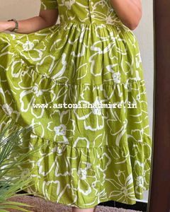 Title:🌿 Elegant Lime Green Floral Cotton Dress 🌸