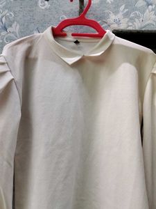 white tunic top puff sleeve