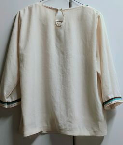 Stylish Cream Georgette Top With Lining