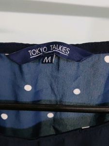 TOKYO TALKIES Cold Shoulder Top