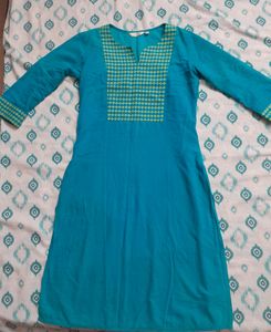 Blue Kurta With Yoke Design