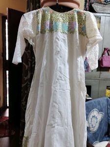 Embroidered White Kurti