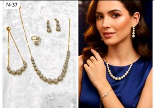 Elegant Gold-tone Jewelry Set