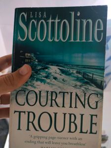 Lisa Scottoline's Courting Trouble