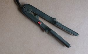 Nova Hair Straightener