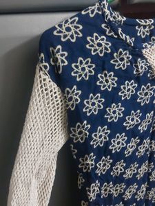 M Size Crocheted Sleeves Top