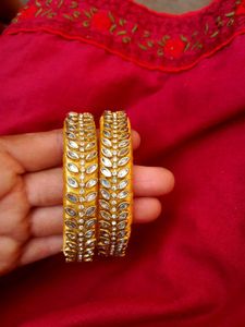 New Silk Thread Bangles Glass