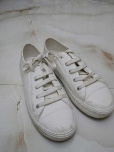 White Casual Sneakers