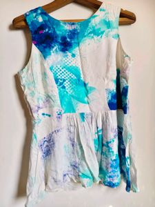 Size S/M Abstract Print Sleeveless Top