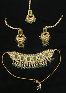 Green Jewellery Set