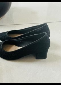 black lace heels
