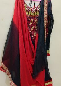 ❤️🖤New Embroidered Anarkali Gown With Dupatta