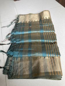 Designer Saari