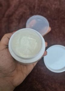 Under Eye Cream 👁️
