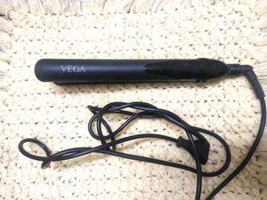 Vega Vhsh-18 Hair Straightner (Black)